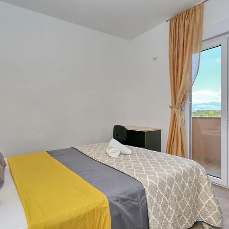 Apartament Zanic *