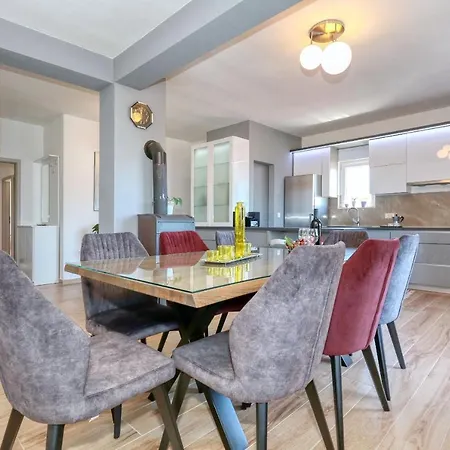 Zanic Apartment *